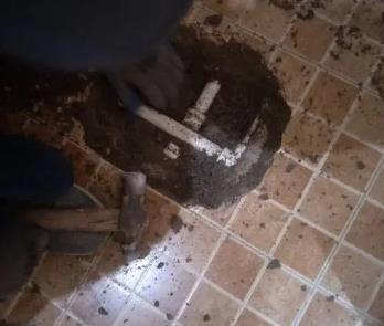 沿滩卫生间漏水维修公司为您分享下卫生间渗水如何处理及注意事项